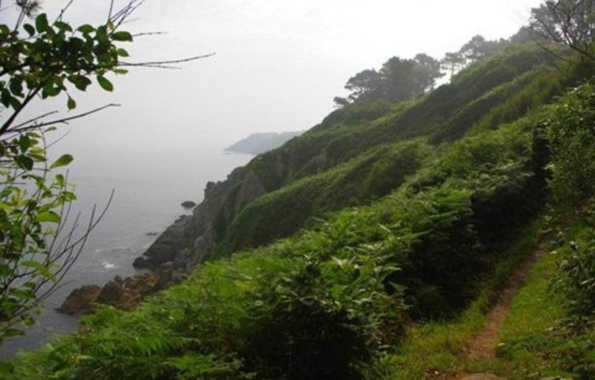 Les Hortensias Grande Tente Familiale Deux Chambres Et Sejour Vue Mer Sur Camping Nature Plestin-les-Grèves Εξωτερικό φωτογραφία