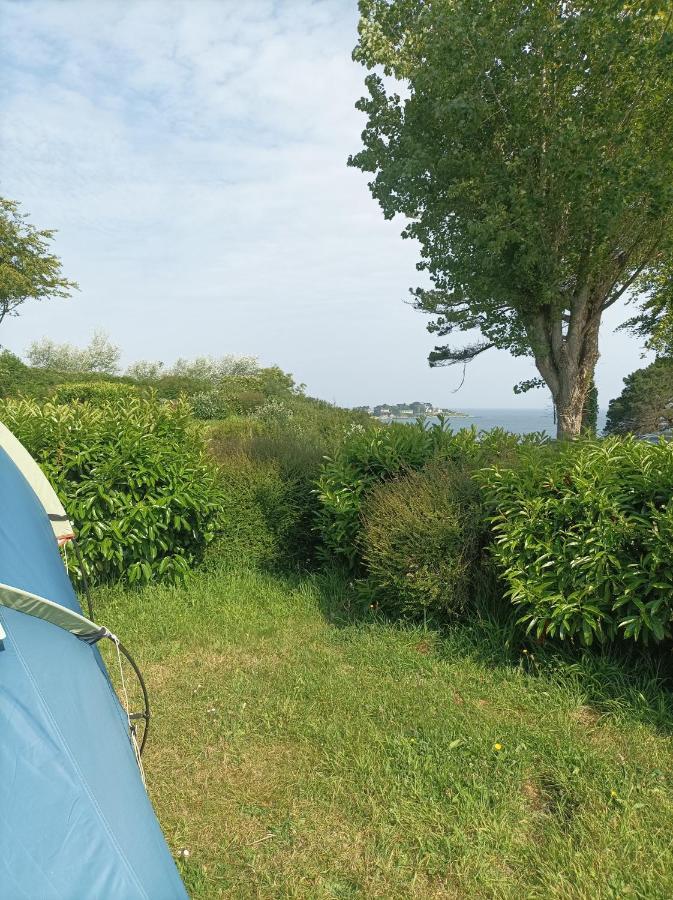 Les Hortensias Grande Tente Familiale Deux Chambres Et Sejour Vue Mer Sur Camping Nature Plestin-les-Grèves Εξωτερικό φωτογραφία